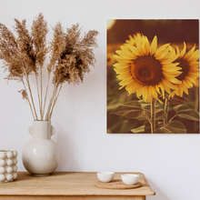 Zoveel-zonneschijn-door-de-hele-kamer-bloemen-canvas-canvas-demural