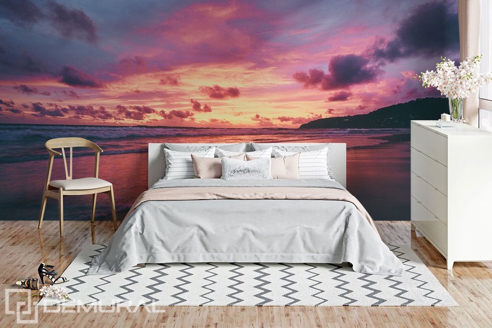 Invasie van roze kleur bij zonsondergang Fotobehang voor de slaapkamer Fotobehang Demural